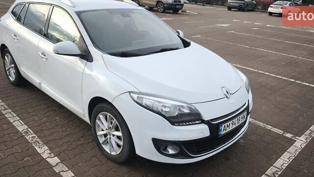 Белый Рено Меган, объемом двигателя 1.46 л и пробегом 280 тыс. км за 8500 $, фото 4 на Automoto.ua
