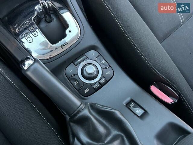 Белый Рено Меган, объемом двигателя 1.5 л и пробегом 189 тыс. км за 7750 $, фото 37 на Automoto.ua