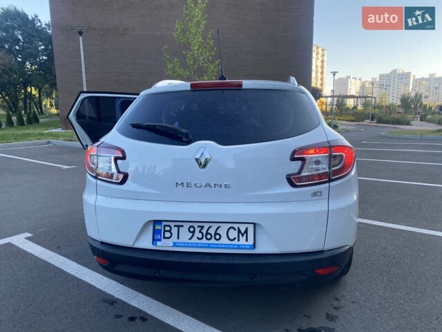 Білий Рено Меган, об'ємом двигуна 1.46 л та пробігом 282 тис. км за 7800 $, фото 16 на Automoto.ua