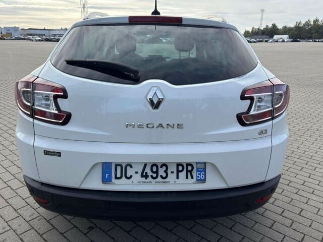 Белый Рено Меган, объемом двигателя 1.5 л и пробегом 230 тыс. км за 2500 $, фото 6 на Automoto.ua