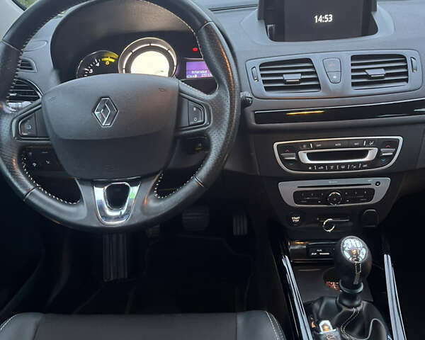 Белый Рено Меган, объемом двигателя 1.5 л и пробегом 223 тыс. км за 9900 $, фото 23 на Automoto.ua