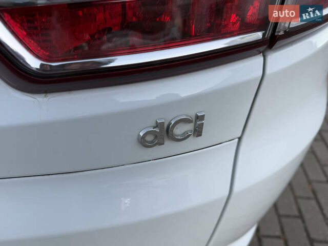 Белый Рено Меган, объемом двигателя 1.5 л и пробегом 265 тыс. км за 8550 $, фото 38 на Automoto.ua