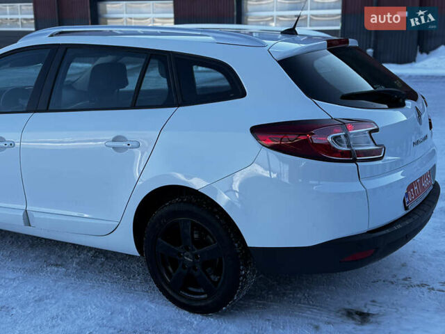 Белый Рено Меган, объемом двигателя 1.5 л и пробегом 261 тыс. км за 7999 $, фото 17 на Automoto.ua