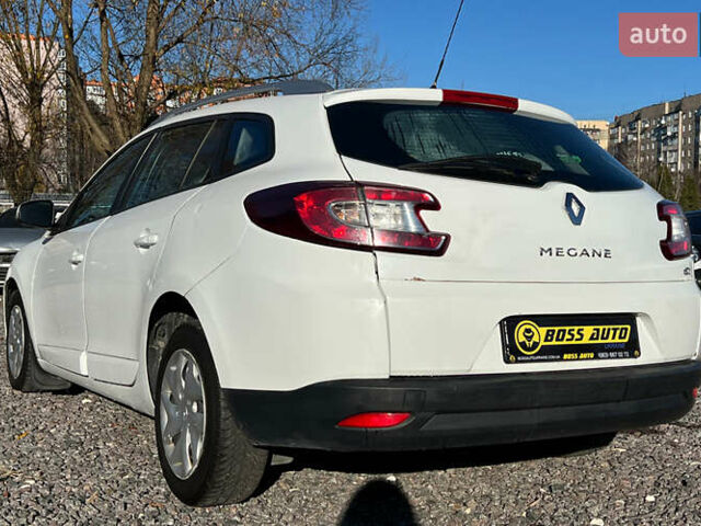 Белый Рено Меган, объемом двигателя 1.5 л и пробегом 206 тыс. км за 8500 $, фото 3 на Automoto.ua