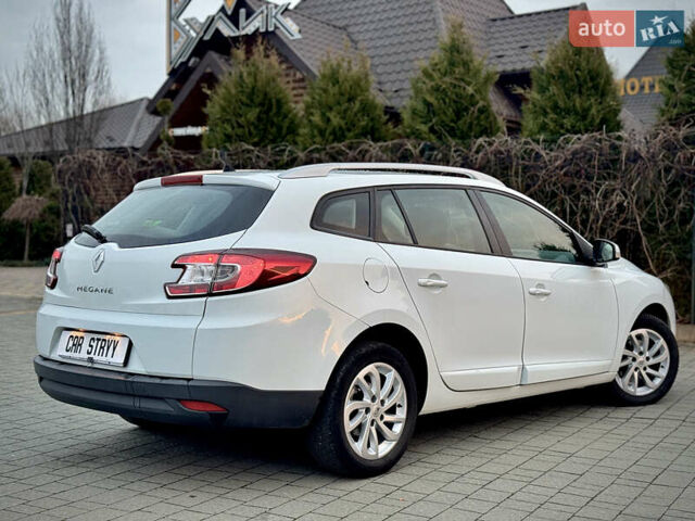 Білий Рено Меган, об'ємом двигуна 1.6 л та пробігом 227 тис. км за 7999 $, фото 5 на Automoto.ua