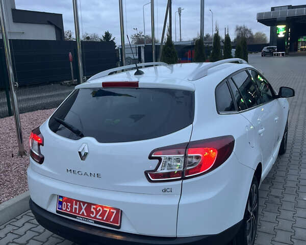 Белый Рено Меган, объемом двигателя 1.5 л и пробегом 223 тыс. км за 9900 $, фото 19 на Automoto.ua