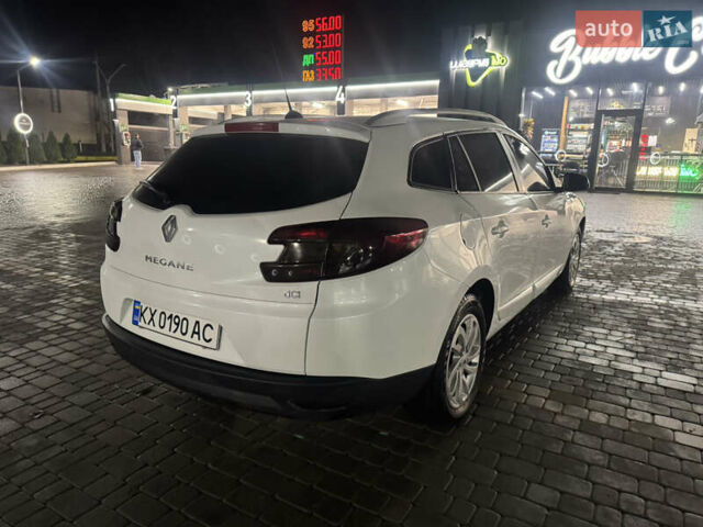Білий Рено Меган, об'ємом двигуна 1.46 л та пробігом 242 тис. км за 9600 $, фото 4 на Automoto.ua