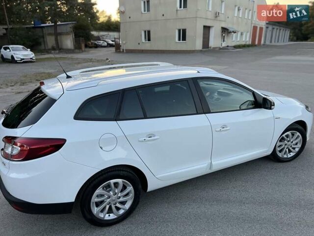 Белый Рено Меган, объемом двигателя 1.5 л и пробегом 196 тыс. км за 8900 $, фото 32 на Automoto.ua