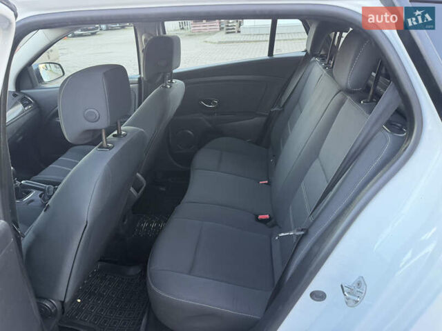 Белый Рено Меган, объемом двигателя 1.5 л и пробегом 265 тыс. км за 8550 $, фото 35 на Automoto.ua