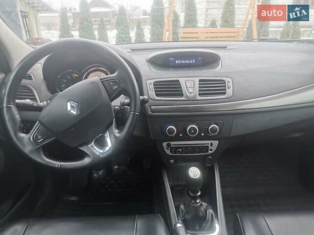 Белый Рено Меган, объемом двигателя 1.5 л и пробегом 262 тыс. км за 5500 $, фото 8 на Automoto.ua
