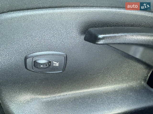 Білий Рено Меган, об'ємом двигуна 1.5 л та пробігом 202 тис. км за 10350 $, фото 19 на Automoto.ua