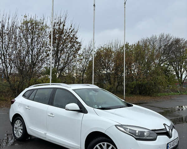 Белый Рено Меган, объемом двигателя 1.5 л и пробегом 242 тыс. км за 8700 $, фото 2 на Automoto.ua