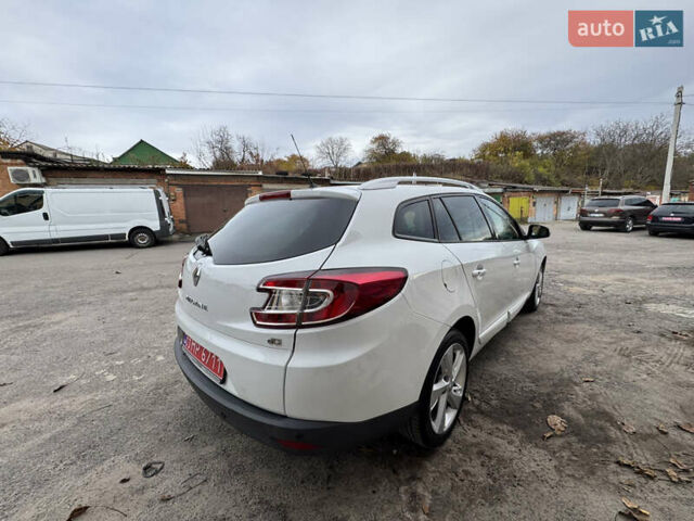 Белый Рено Меган, объемом двигателя 1.5 л и пробегом 225 тыс. км за 9850 $, фото 12 на Automoto.ua