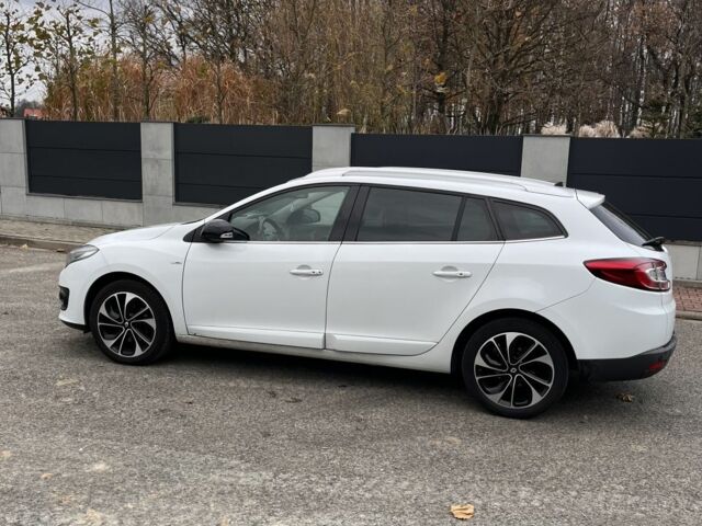 Белый Рено Меган, объемом двигателя 1.6 л и пробегом 167 тыс. км за 2600 $, фото 5 на Automoto.ua