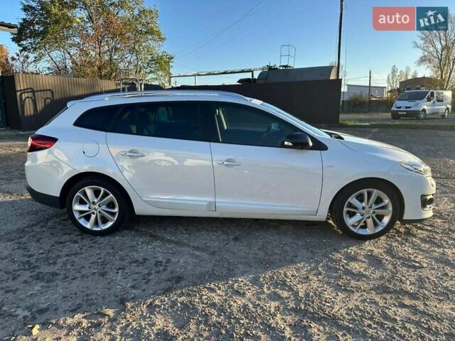 Рено Меган 2014 в Нововолынск на Automoto.ua Белый Рено Меган, объемом двигателя 1.5 л и пробегом 244 тыс. км за 9700 $, фото 3 на Automoto.ua