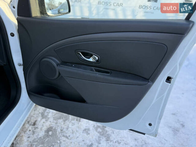 Білий Рено Меган, об'ємом двигуна 1.5 л та пробігом 202 тис. км за 10350 $, фото 18 на Automoto.ua
