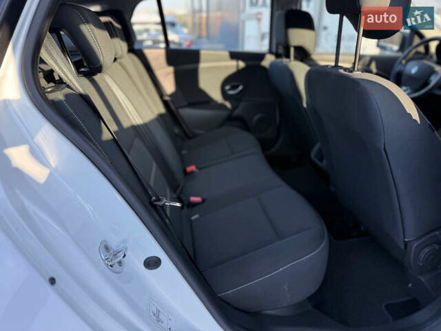 Білий Рено Меган, об'ємом двигуна 1.5 л та пробігом 202 тис. км за 10350 $, фото 13 на Automoto.ua