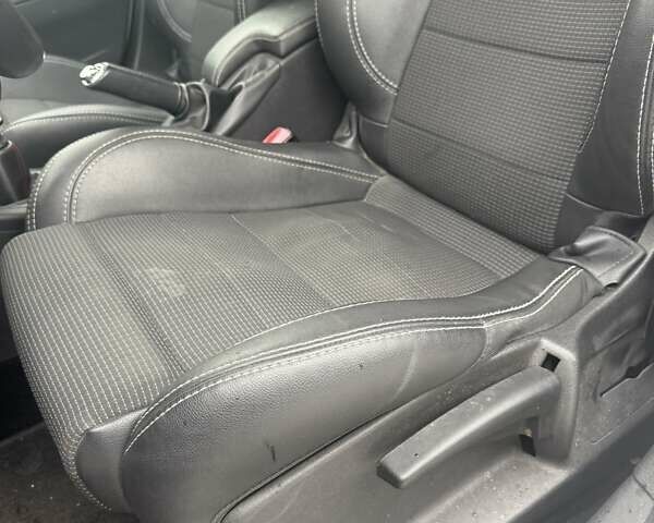 Білий Рено Меган, об'ємом двигуна 1.5 л та пробігом 207 тис. км за 8500 $, фото 29 на Automoto.ua