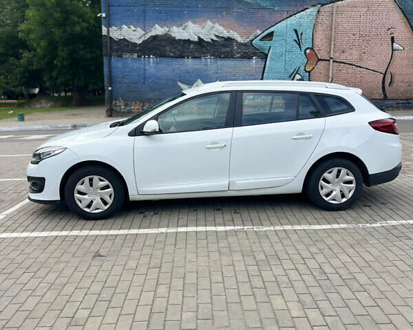 Белый Рено Меган, объемом двигателя 1.46 л и пробегом 238 тыс. км за 7999 $, фото 5 на Automoto.ua