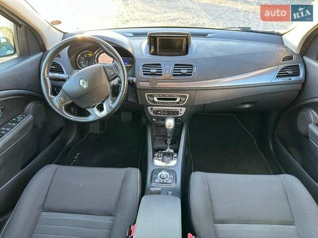 Рено Меган 2014 в Нововолынск на Automoto.ua Белый Рено Меган, объемом двигателя 1.5 л и пробегом 244 тыс. км за 9700 $, фото 12 на Automoto.ua