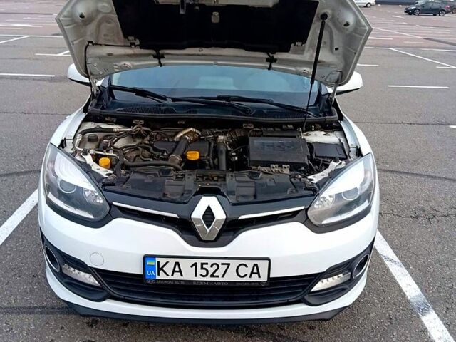 Белый Рено Меган, объемом двигателя 1.5 л и пробегом 238 тыс. км за 9200 $, фото 11 на Automoto.ua