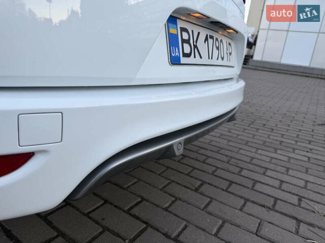 Белый Рено Меган, объемом двигателя 1.5 л и пробегом 265 тыс. км за 8550 $, фото 19 на Automoto.ua