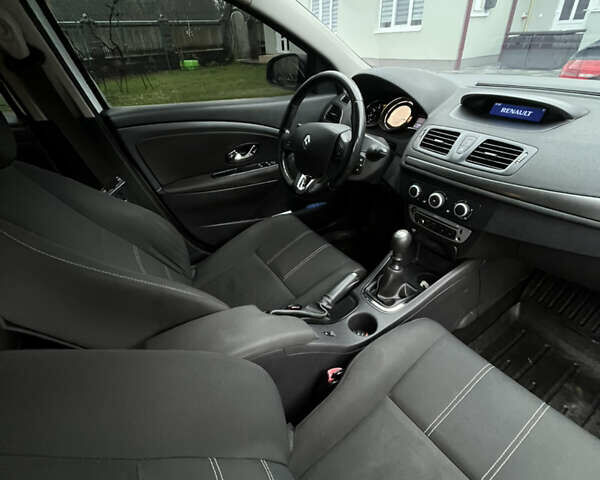 Белый Рено Меган, объемом двигателя 1.5 л и пробегом 297 тыс. км за 6690 $, фото 9 на Automoto.ua