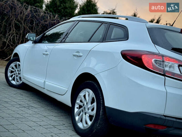 Білий Рено Меган, об'ємом двигуна 1.6 л та пробігом 227 тис. км за 7999 $, фото 15 на Automoto.ua