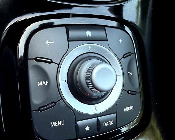 Белый Рено Меган, объемом двигателя 1.5 л и пробегом 192 тыс. км за 10750 $, фото 16 на Automoto.ua