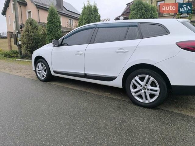 Білий Рено Меган, об'ємом двигуна 1.46 л та пробігом 302 тис. км за 7250 $, фото 10 на Automoto.ua