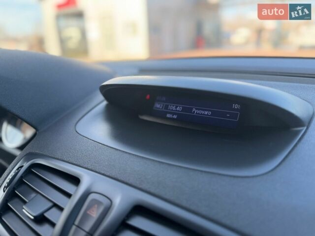 Білий Рено Меган, об'ємом двигуна 1.5 л та пробігом 270 тис. км за 7950 $, фото 46 на Automoto.ua