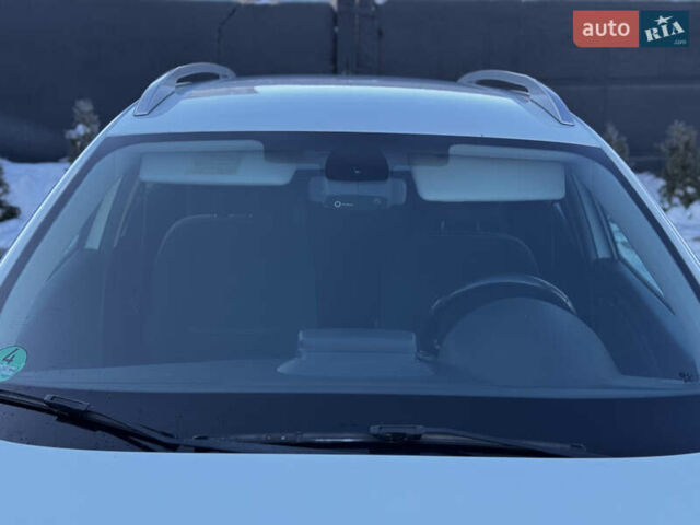 Белый Рено Меган, объемом двигателя 1.5 л и пробегом 261 тыс. км за 7999 $, фото 23 на Automoto.ua