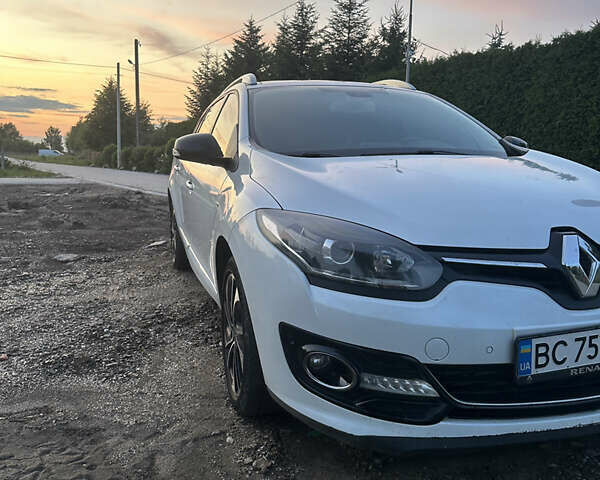 Белый Рено Меган, объемом двигателя 1.6 л и пробегом 185 тыс. км за 8300 $, фото 1 на Automoto.ua