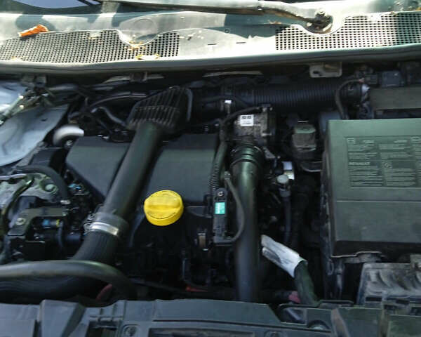 Белый Рено Меган, объемом двигателя 1.5 л и пробегом 196 тыс. км за 8500 $, фото 9 на Automoto.ua