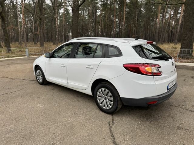 Белый Рено Меган, объемом двигателя 1.5 л и пробегом 214 тыс. км за 7700 $, фото 4 на Automoto.ua