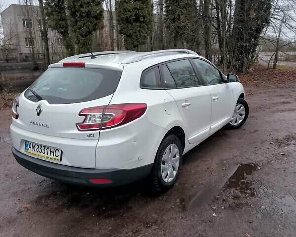 Белый Рено Меган, объемом двигателя 1.46 л и пробегом 279 тыс. км за 7800 $, фото 8 на Automoto.ua