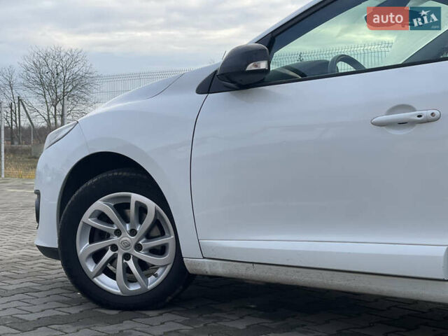 Білий Рено Меган, об'ємом двигуна 1.5 л та пробігом 225 тис. км за 9700 $, фото 12 на Automoto.ua