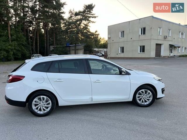 Белый Рено Меган, объемом двигателя 1.5 л и пробегом 196 тыс. км за 8900 $, фото 12 на Automoto.ua