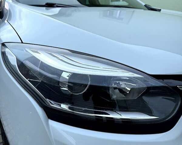 Белый Рено Меган, объемом двигателя 1.5 л и пробегом 192 тыс. км за 10750 $, фото 1 на Automoto.ua