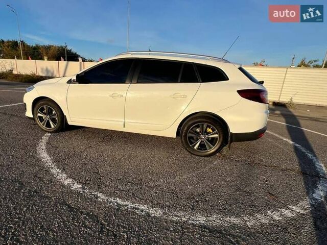 Білий Рено Меган, об'ємом двигуна 1.46 л та пробігом 272 тис. км за 7800 $, фото 15 на Automoto.ua
