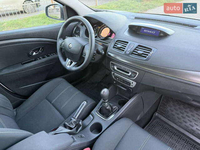 Белый Рено Меган, объемом двигателя 1.5 л и пробегом 265 тыс. км за 8550 $, фото 50 на Automoto.ua