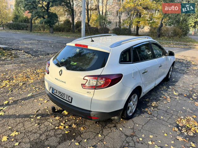 Белый Рено Меган, объемом двигателя 1.46 л и пробегом 140 тыс. км за 8500 $, фото 3 на Automoto.ua