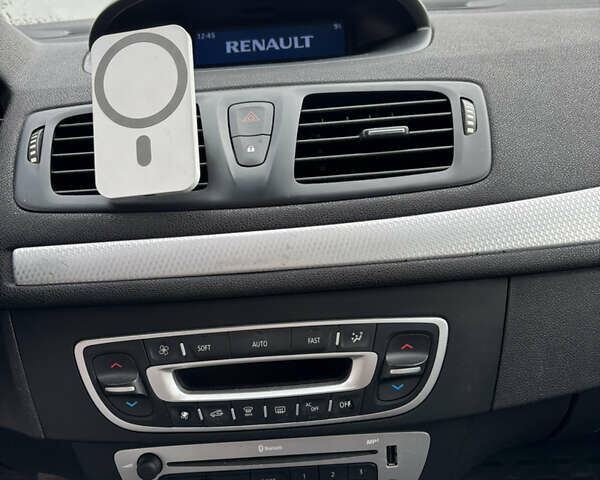 Белый Рено Меган, объемом двигателя 1.5 л и пробегом 242 тыс. км за 8700 $, фото 22 на Automoto.ua