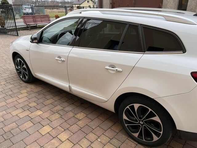 Белый Рено Меган, объемом двигателя 1.6 л и пробегом 167 тыс. км за 2600 $, фото 19 на Automoto.ua