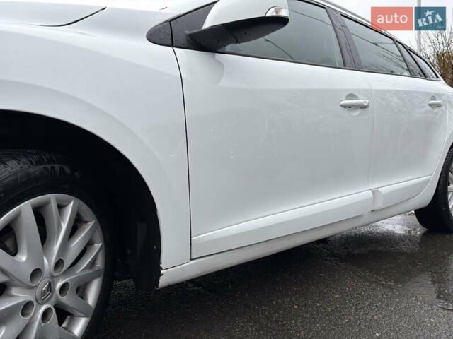 Белый Рено Меган, объемом двигателя 1.5 л и пробегом 242 тыс. км за 8700 $, фото 6 на Automoto.ua