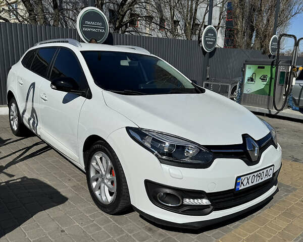 Белый Рено Меган, объемом двигателя 1.46 л и пробегом 242 тыс. км за 10000 $, фото 6 на Automoto.ua