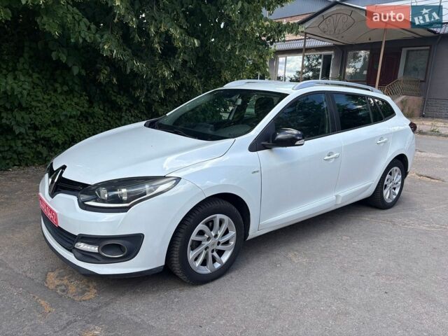 Білий Рено Меган, об'ємом двигуна 1.5 л та пробігом 226 тис. км за 7800 $, фото 2 на Automoto.ua