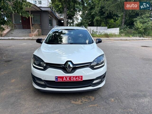 Білий Рено Меган, об'ємом двигуна 1.5 л та пробігом 226 тис. км за 7800 $, фото 1 на Automoto.ua