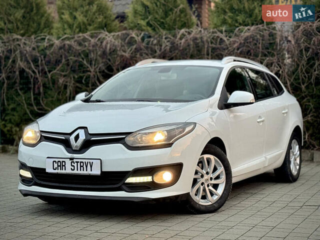 Білий Рено Меган, об'ємом двигуна 1.6 л та пробігом 227 тис. км за 7999 $, фото 2 на Automoto.ua