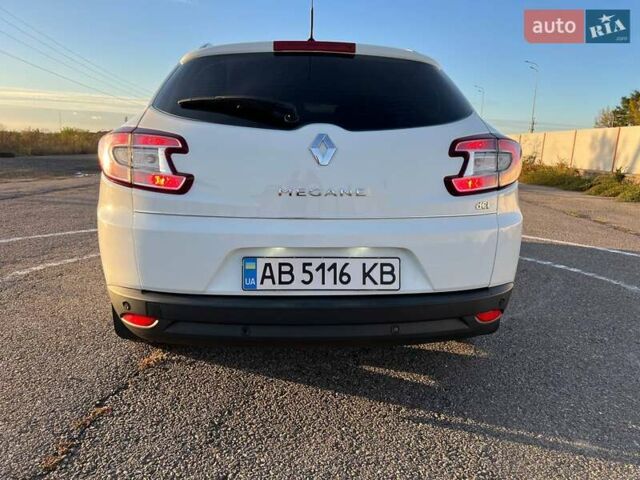 Білий Рено Меган, об'ємом двигуна 1.46 л та пробігом 272 тис. км за 7800 $, фото 10 на Automoto.ua